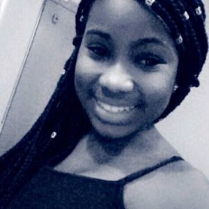 Meet your Posher, Vicky